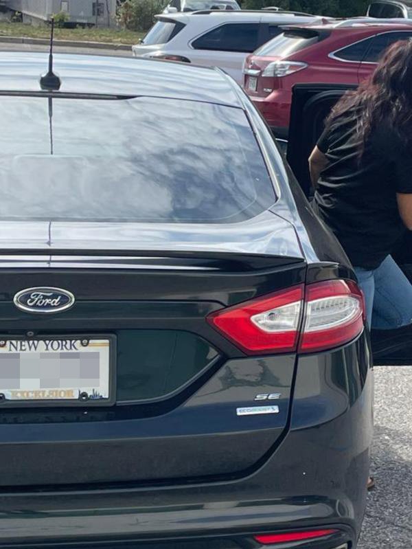 Taxi Service 516 Corp